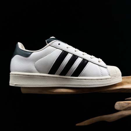 2025年12月25日入荷新品Adidas Originals Superstar人気 スニーカー男女兼用/誕生日プレゼント/XH工場