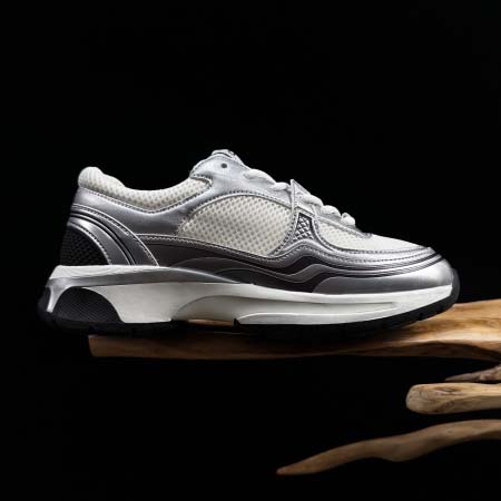 2025年12月25日入荷新品CHANEL人気 スニーカー男女兼用/誕生日プレゼント/XH工場