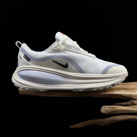 2025年12月25日入荷新品Nike Vomero 18人気 スニーカー男女兼用/誕生日プレゼント/XH工場