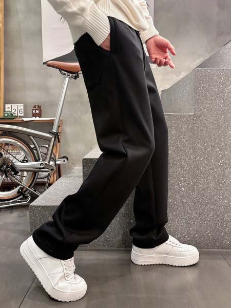 2025年12月29日秋冬新作Monclerスラックス高品質人気商品/誕生日プレゼント/FF工場