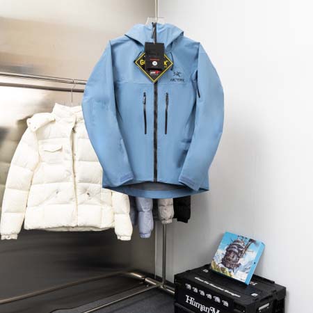 2025年12月1日秋冬新作ARCTERYXダウンジャケット...