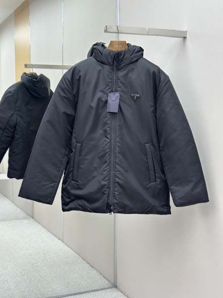 2025年12月1日秋冬新作Pradaダウンジャケット高品質...