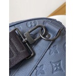 2025年12月8日入荷ヴィトン バッグM14840 Keepall Bandoulire 50 Monogram Shadow 29 x 23 x 50 Monogram Shadow 高品質新作/誕生日プレゼント