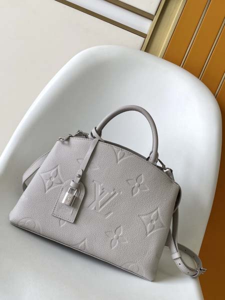 2025年12月8日入荷ヴィトン バッグM13803M463...