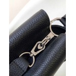 2025年12月8日入荷ヴィトン バッグM12345 M12279 M11908 M11906 Capucines BBTrilogy TaurillonMonogram 270高品質新作/誕生日プレゼント