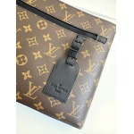 2025年12月8日入荷ヴィトン M40504TakeoffMonogram Eclipse iPad30×22×5cm 高品質新作/誕生日プレゼント