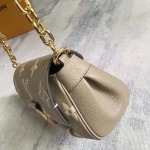 2025年12月9日入荷Louis Vuitton バッグM45836 M45813 M45859M46393FAVORITE Favorite Monogram 24 x 14 x 9 高品質新作/誕生日プレゼント/ZC工場