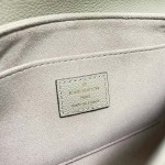 2025年12月9日入荷Louis Vuitton バッグM45836 M45813 M45859M46393FAVORITE Favorite Monogram 24 x 14 x 9 高品質新作/誕生日プレゼント/ZC工場