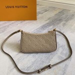 2025年12月9日入荷Louis Vuitton バッグ Easy Pouch M13614 M82346 M81862 M81066 M80349M14421 Easy PouchMonogram 高品質新作/誕生日プレゼント/ZC工場