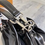 2025年12月9日入荷Louis Vuitton バッグM13985 NO CARGO No Cargo Jmlt LV 24 x 16 x 22 高品質新作/誕生日プレゼント/ZC工場