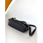 2025年12月9日入荷Louis Vuitton バッグ M12618 PulseMonogramLV22.5 × 16 × 5cm  高品質新作/誕生日プレゼント/ZC工場