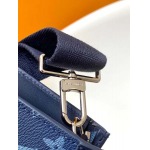 2025年12月9日入荷Louis Vuitton バッグM81124 Alpha Wearable Monogram Eclipse 18.5 x 11 x 6.5cm  高品質新作/誕生日プレゼント/ZC工場