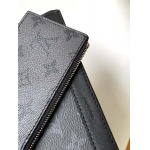 2025年12月9日入荷Louis Vuitton バッグM81124Alpha Wearable Monogram Eclipse 18.5 x 11 x 6.5cm  高品質新作/誕生日プレゼント/ZC工場