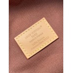 2025年12月9日入荷Louis Vuitton バッグM15271 高品質新作/誕生日プレゼント/ZC工場