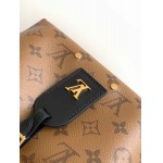 2025年12月9日入荷Louis Vuitton バッグM46816 高品質新作/誕生日プレゼント/ZC工場