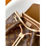 2025年12月9日入荷Louis Vuitton バッグM11198 Montsouris PM Monogram 28 x 30 x 18cm 高品質新作/誕生日プレゼント/ZC工場