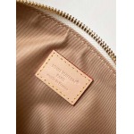 2025年12月9日入荷Louis Vuitton バッグN00230 M14806Keepit 2025 Damier Azur 12 x 6 x 29 高品質新作/誕生日プレゼント/ZC工場