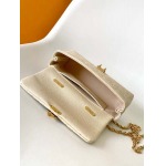 2025年12月9日入荷Louis Vuitton バッグM12145 M12144 M12211 Monogram S-lock LV Circle 12.5 x 6 x 21高品質新作/誕生日プレゼント/ZC工場