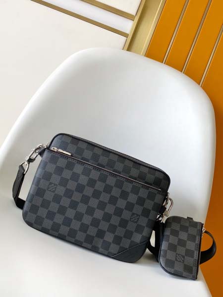 2025年12月9日入荷Louis Vuitton バッグM...