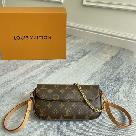 2025年12月9日入荷Louis Vuitton バッグM...