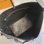 2025年12月9日入荷Louis Vuitton バッグM25143 CarryAll Dark 2024 39 x 30 x 15 高品質新作/誕生日プレゼント/ZC工場
