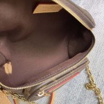 2025年12月9日入荷Louis Vuitton バッグM82335  Mini Bumbag Monogram 17.0 x 12.0 x 9.5 Monogram 高品質新作/誕生日プレゼント/ZC工場