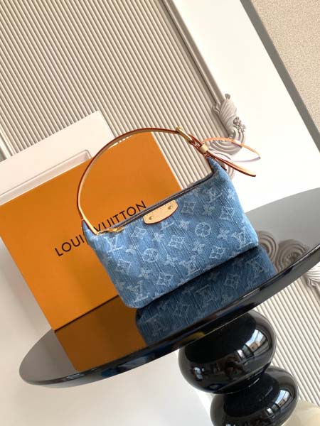2025年12月9日入荷Louis Vuitton バッグM...