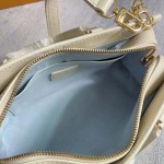 2025年12月9日入荷Louis Vuitton バッグM23641/M23698/M23640 OnTheGo Monogram Giant Monogram 25.0 x 13.0 x 10.0 高品質新作/誕生日プレゼント/ZC工場