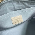 2025年12月9日入荷Louis Vuitton バッグM23641/M23698/M23640 OnTheGo Monogram Giant Monogram 25.0 x 13.0 x 10.0 高品質新作/誕生日プレゼント/ZC工場