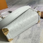 2025年12月10日入荷Louis Vuitton バッグ高品質新作/誕生日プレゼント/ZC工場