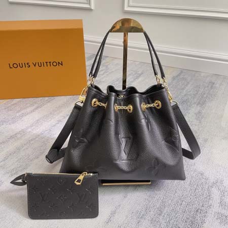 2025年12月10日入荷Louis Vuitton バッグ...