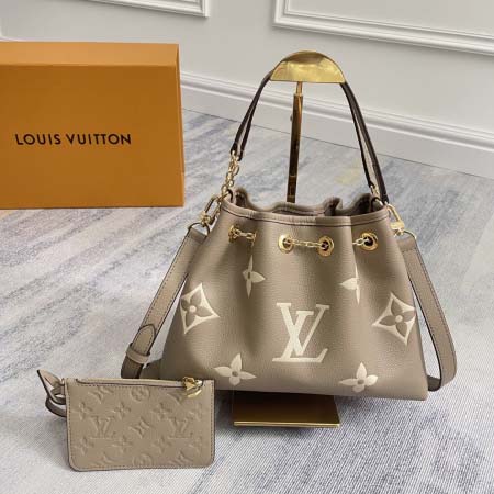 2025年12月10日入荷Louis Vuitton バッグ...