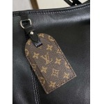 2025年12月10日入荷Louis Vuitton バッグ高品質新作/誕生日プレゼント/ZC工場