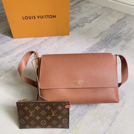 2025年12月10日入荷Louis Vuitton バッグ...