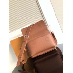 2025年12月10日入荷Louis Vuitton バッグ高品質新作/誕生日プレゼント/ZC工場