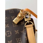 2025年12月10日入荷Louis Vuitton バッグ高品質新作/誕生日プレゼント/ZC工場