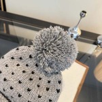 2025年12月10日入荷新品Gucci帽子ギフト/誕生日/記念品/アクセサリーkaka工場