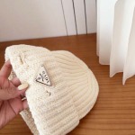 2025年12月10日入荷新品Prada帽子ギフト/誕生日/記念品/アクセサリーkaka工場