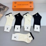 2025年12月10日入荷新品Louis Vuitton靴下ギフト/誕生日/記念品/アクセサリーkaka工場