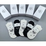 2025年12月10日入荷新品Prada靴下ギフト/誕生日/記念品/アクセサリーkaka工場