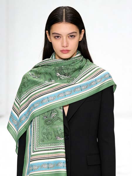 2025年12月10日入荷新品HERMESマフラーギフト/誕...