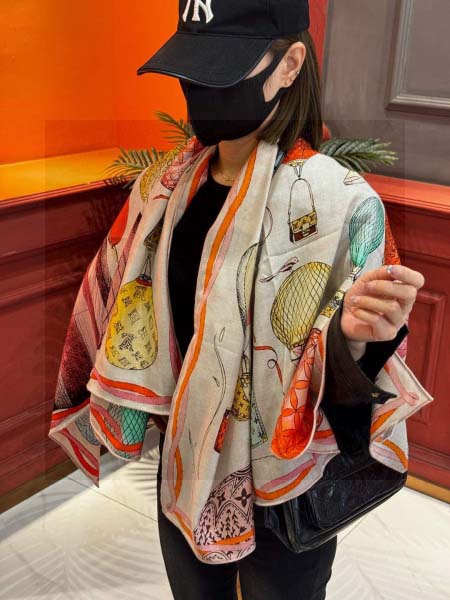 2025年12月10日入荷新品Louis Vuittonマフ...