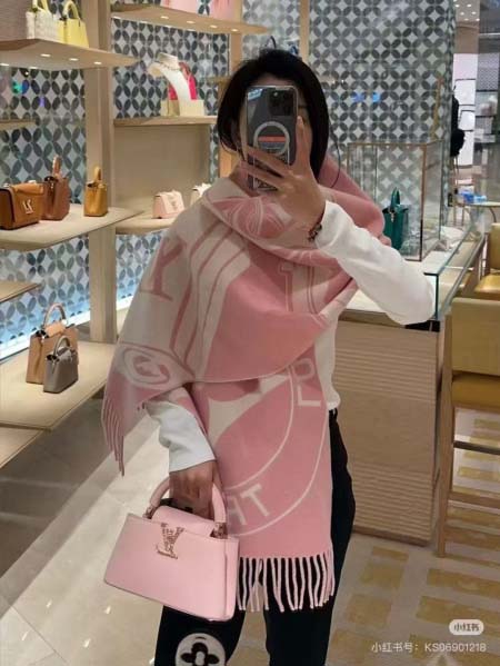 2025年12月10日入荷新品Louis Vuittonマフ...