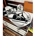 2025年12月10日入荷新品Louis Vuittonマフラーギフト/誕生日/記念品/アクセサリーkaka工場