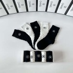 2025年12月10日入荷新品Chanel靴下ギフト/誕生日/記念品/アクセサリーkaka工場