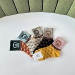 2025年12月10日入荷新品Gucci靴下ギフト/誕生日/記念品/アクセサリーkaka工場