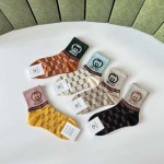 2025年12月10日入荷新品Gucci靴下ギフト/誕生日/記念品/アクセサリーkaka工場