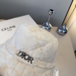 2025年12月10日入荷新品Dior帽子ギフト/誕生日/記念品/アクセサリーkaka工場