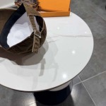 2025年12月10日入荷新品LOUIS VUITTON帽子ギフト/誕生日/記念品/アクセサリーkaka工場