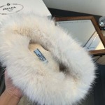 2025年12月10日入荷新品Prada帽子ギフト/誕生日/記念品/アクセサリーkaka工場